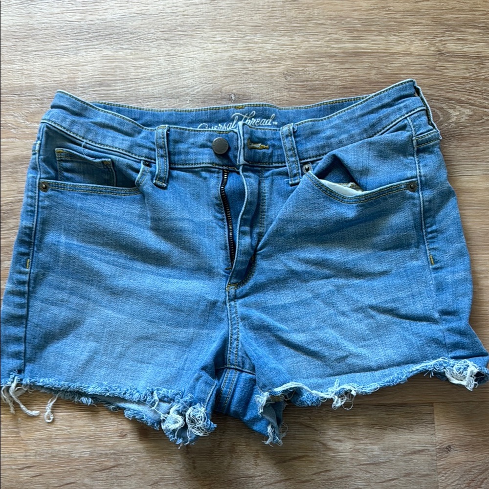 Universal Thread Jean Shorts Size 6